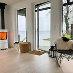Secluded House With View Over Kertinge Nor 度假居 *