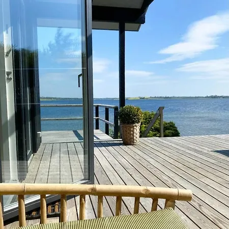 Σπίτι διακοπών Secluded House With View Over Kertinge Nor *