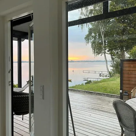 Nyaraló Secluded House With View Over Kertinge Nor